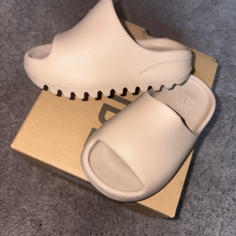 adidas Yeezy Slides Kids 'Pure' 8k